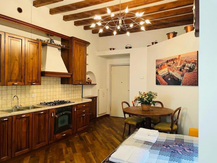 Apartamento Bella Ciao Old Town Bérgamo Exterior foto